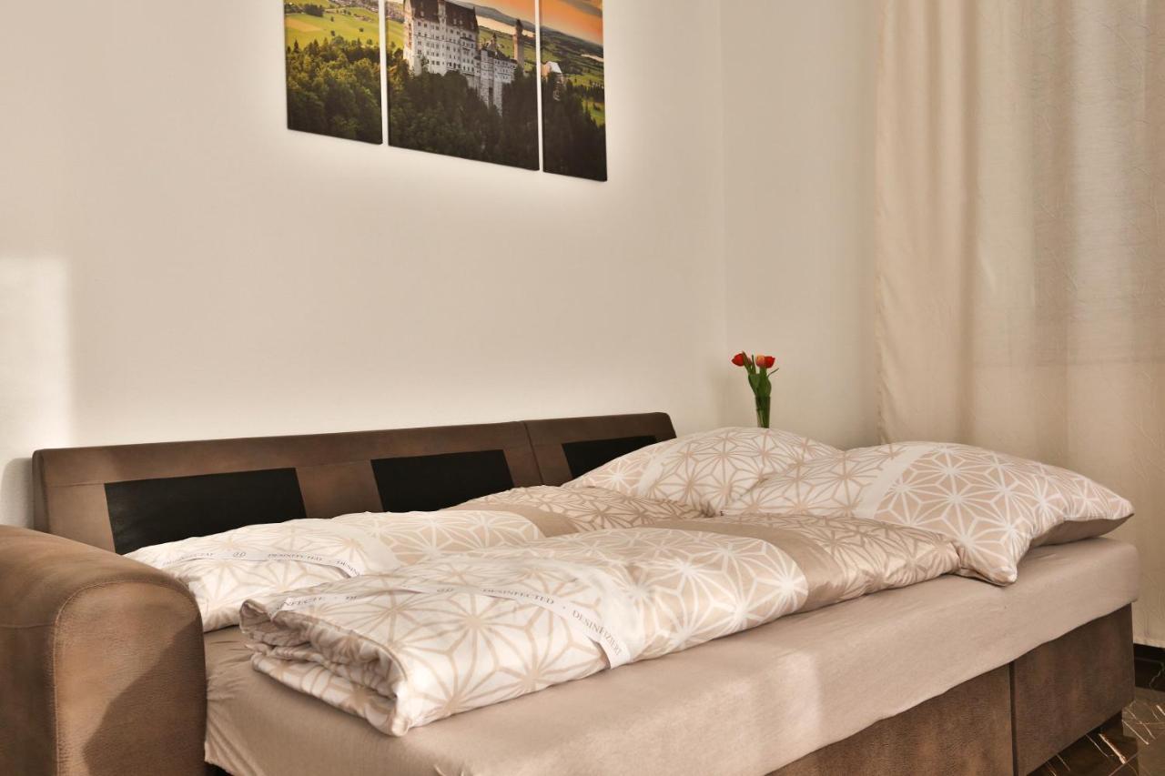 Ferienwohnung-Weinstadt Esterno foto